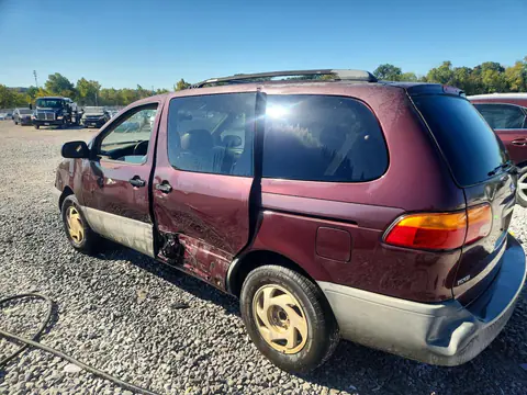 2000 Toyota Sienna Le VIN 4T3ZF13C9YU298668 фото 2