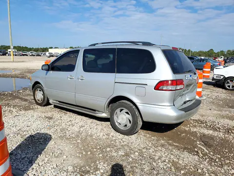 2002 Toyota Sienna Le VIN 4T3ZF13C92U501131 фото 2
