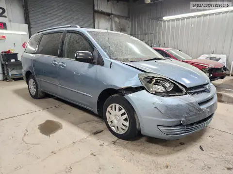 2005 Toyota Sienna Le 7 Passenger VIN 5TDZA23C95S286246 фото 4