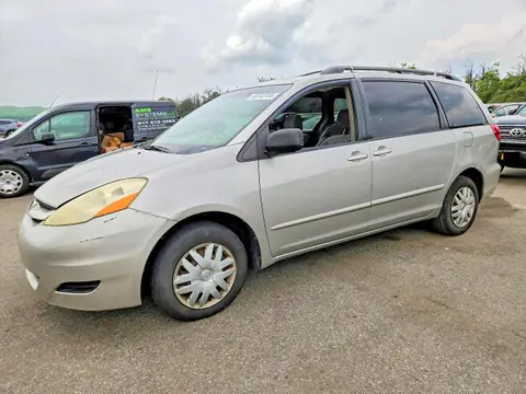 5TDZA23C06S397141 — 2006 Toyota Sienna, Задняя часть (Rear End), фото до ремонта