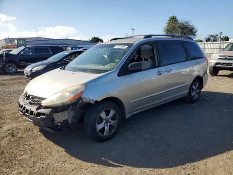 5TDZK23C77S011880 — 2007 Toyota Sienna, Передняя часть (Front End), фото до ремонта