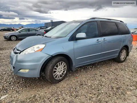 5TDBK22C57S003425 — 2007 Toyota Sienna, Передняя часть, фото до ремонта