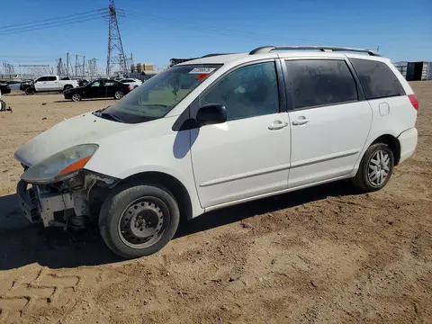 5TDZK23C28S169979 — 2008 Toyota Sienna, Передняя часть (Front End), фото до ремонта
