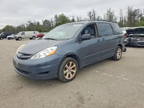 5TDZK23C88S167637 — 2008 Toyota Sienna, Задняя часть (Rear End), фото до ремонта