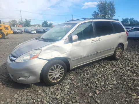 5TDBK22C38S018121 — 2008 Toyota Sienna, Сторона, фото до ремонта