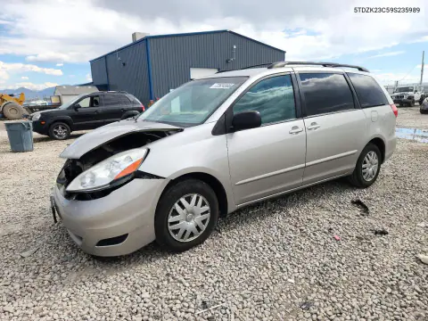 5TDZK23C59S235989 — 2009 Toyota Sienna, Передняя часть, фото до ремонта