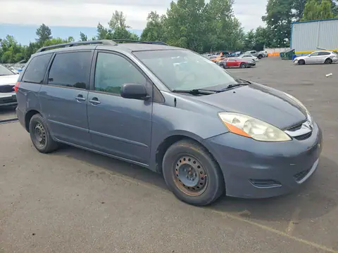 2010 TOYOTA SIENNA VIN 5TDKK4CC9AS305950 фото 4