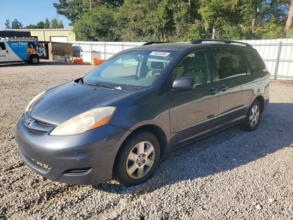 2010 TOYOTA SIENNA VIN 5TDKK4CC6AS323760 фото 1