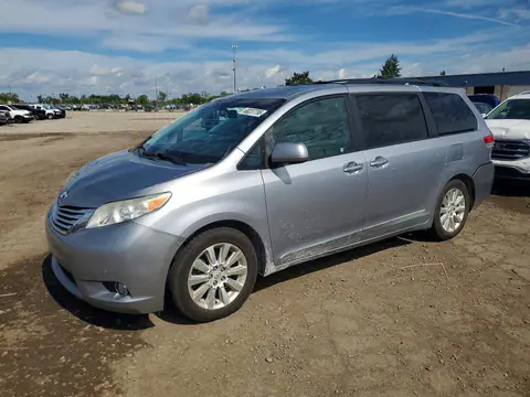 5TDDK3DC9BS029482 — 2011 Toyota Sienna, Задняя часть (Rear End), фото до ремонта
