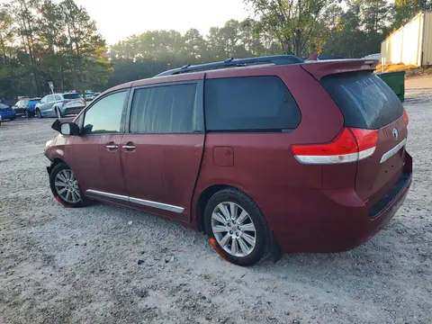 2011 Toyota Sienna Limited 7-Passenger VIN 5TDYK3DC6BS115494 фото 2