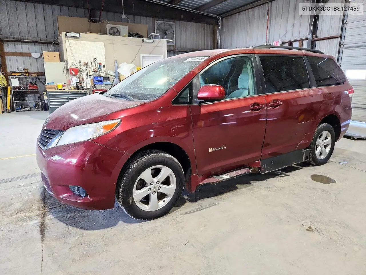 2011 Toyota Sienna Le VIN 5TDKK3DC1BS127459 фото 1