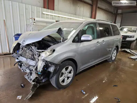 5TDKK3DC6BS013893 — 2011 Toyota Sienna, Передняя часть, фото до ремонта