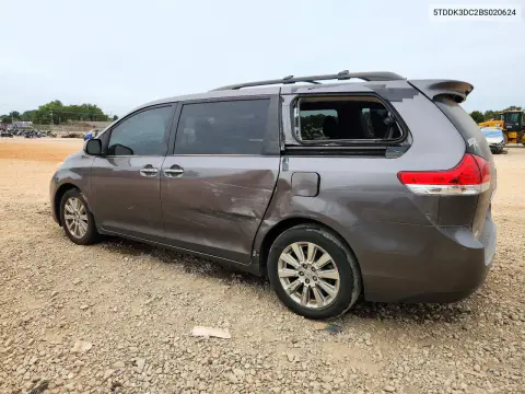 2011 Toyota Sienna Limited 7-Passenger VIN 5TDDK3DC2BS020624 фото 2