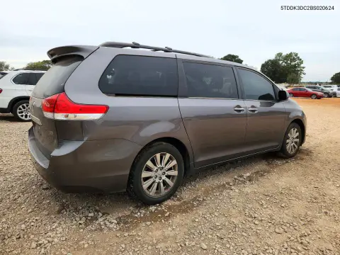 2011 Toyota Sienna Limited 7-Passenger VIN 5TDDK3DC2BS020624 фото 3