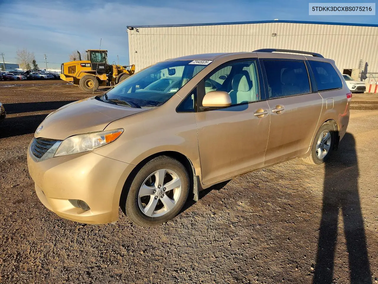 5TDKK3DCXBS075216 Toyota Sienna 2011 — повреждение Передняя часть, фото до ремонта