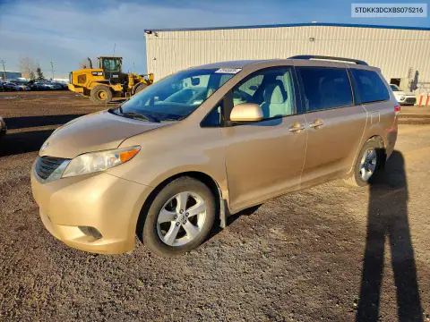 5TDKK3DCXBS075216 Toyota Sienna 2011 — повреждение Передняя часть, фото до ремонта