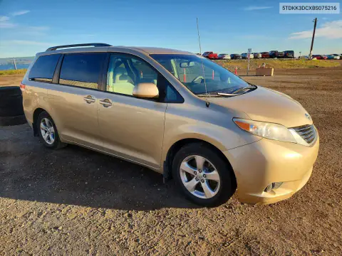 5TDKK3DCXBS075216 — 2011 Toyota Sienna, фото 4 с аукциона Copart 20.10.2026, Передняя часть