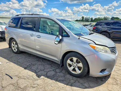 2012 TOYOTA SIENNA VIN 5TDKK3DC8CS196649 фото 4