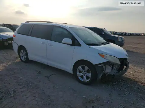5TDKK3DC2CS216331 — 2012 Toyota Sienna, фото 4 с аукциона Copart 15.10.2026, Передняя часть