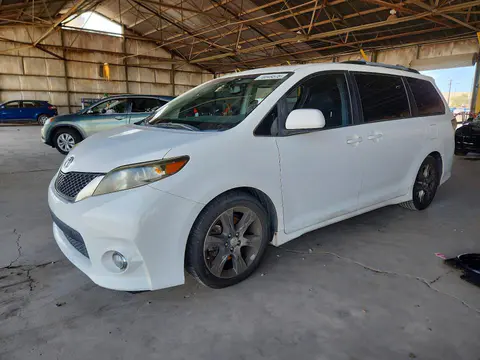5TDXK3DC3CS212455 — 2012 Toyota Sienna, Боковая часть (Side), фото до ремонта