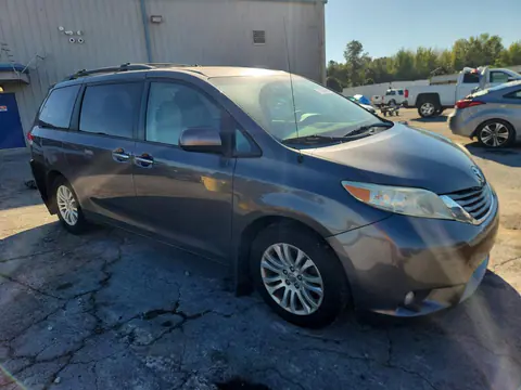2013 Toyota Sienna Xle 8-Passenger VIN 5TDYK3DC6DS362159 фото 4
