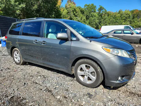 2013 Toyota Sienna Le VIN 5TDKK3DC7DS339219 фото 4