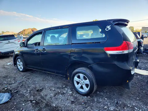 2013 Toyota Sienna L 7-Passenger VIN 5TDZK3DCXDS289771 фото 2