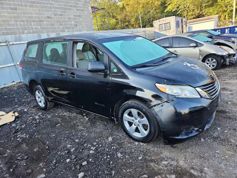2013 Toyota Sienna L 7-Passenger VIN 5TDZK3DCXDS289771 фото 4
