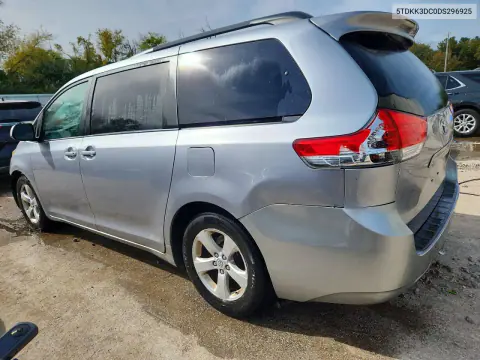 2013 Toyota Sienna Le VIN 5TDKK3DC0DS296925 фото 2