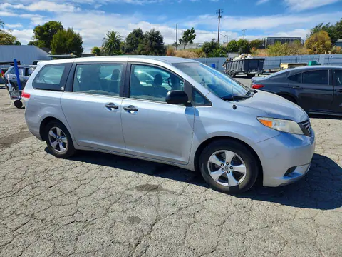 2014 Toyota Sienna VIN 5TDZK3DC5ES464249 фото 4