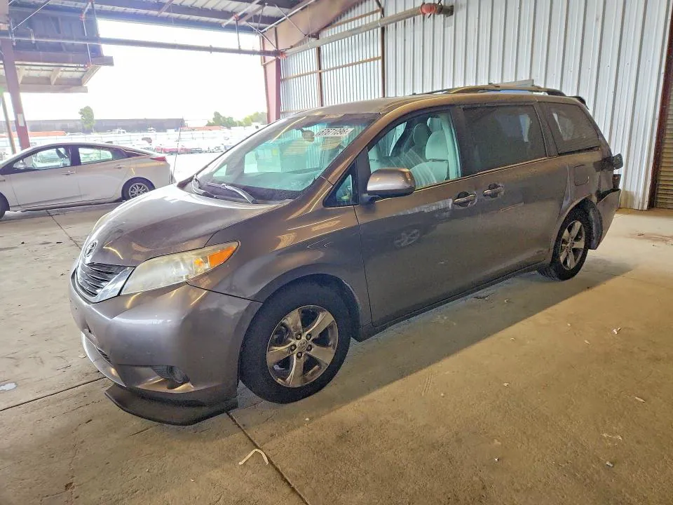 2014 TOYOTA SIENNA VIN 5TDKK3DC3ES431865 фото 1
