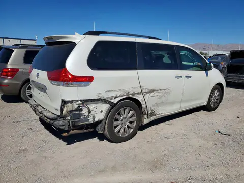 2014 Toyota Sienna VIN 5TDYK3DC7ES437940 фото 3
