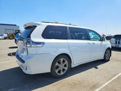 2014 Toyota Sienna VIN 5TDXK3DC8ES422245 фото 3