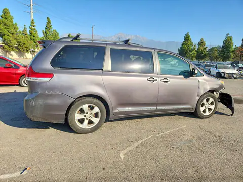 2014 Toyota Sienna VIN 5TDKK3DC2ES408433 фото 3