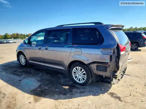 5TDYK3DC5ES454543 — 2014 Toyota Sienna, фото 2 с аукциона Copart, Задняя часть