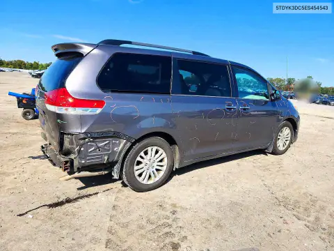 5TDYK3DC5ES454543 — 2014 Toyota Sienna, фото 3 с аукциона Copart, Задняя часть