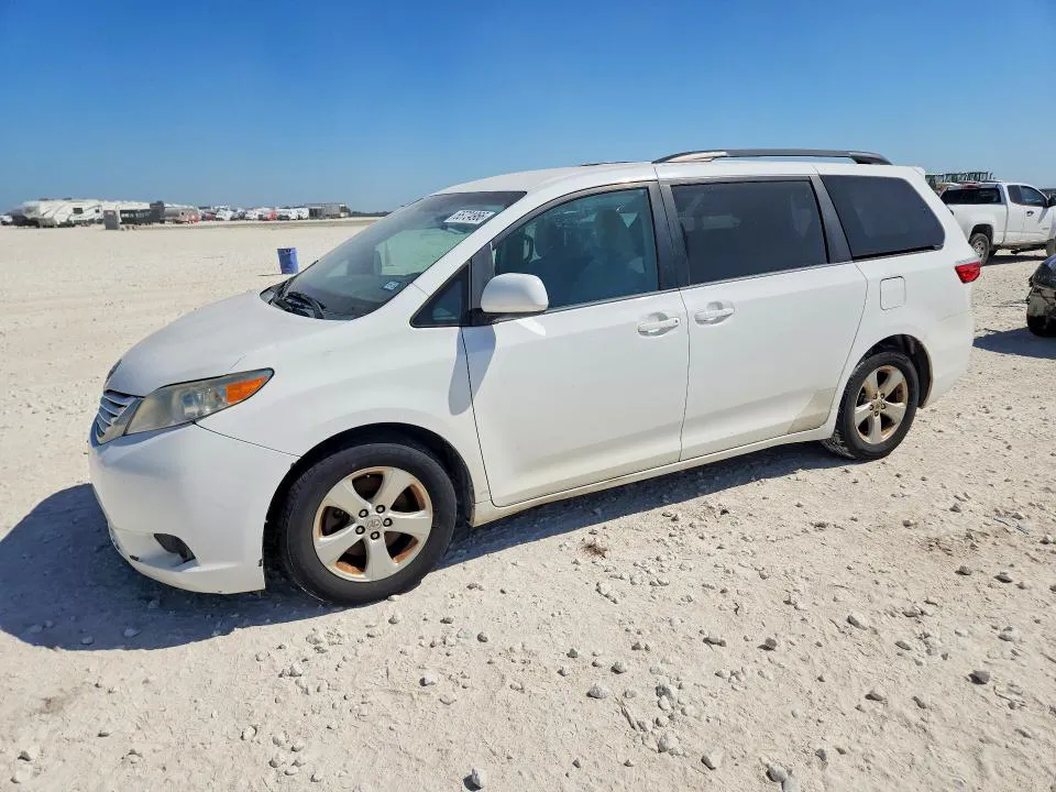 2015 TOYOTA SIENNA VIN 5TDKK3DC8FS560511 фото 1