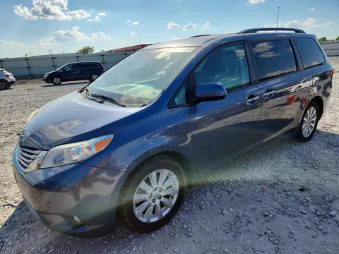 5TDDK3DC3FS113478 — 2015 Toyota Sienna, Боковая часть (Side), фото до ремонта