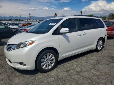 5TDDK3DC4FS103767 — 2015 Toyota Sienna, Задняя часть (Rear End), фото до ремонта