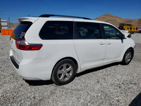 2015 Toyota Sienna VIN 5TDKK3DC4FS587317 фото 3