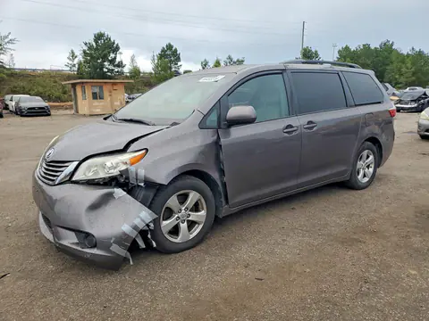 5TDKK3DC0FS611032 — 2015 Toyota Sienna, Мелкие вмятины и царапины (Minor Dent/Scratches), фото до ремонта