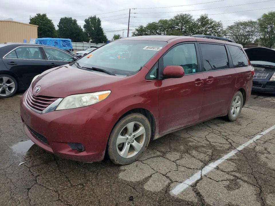 2015 TOYOTA SIENNA VIN 5TDKK3DCXFS574880 фото 1