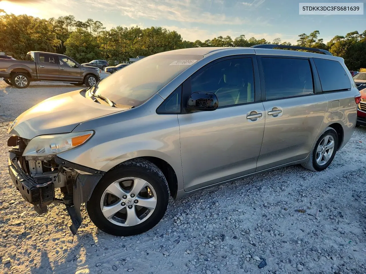 2015 Toyota Sienna Le VIN 5TDKK3DC3FS681639 фото 1