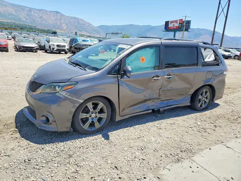 5TDXK3DC4GS756937 — 2016 Toyota Sienna, Боковая часть (Side), фото до ремонта