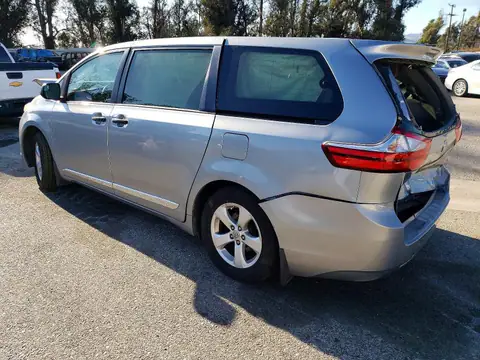 5TDZK3DC0GS736919 — 2016 Toyota Sienna, фото 2 с аукциона Copart 13.10.2026, Передняя часть