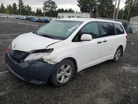 5TDZK3DC1GS748352 — 2016 Toyota Sienna, Передняя часть (Front End), фото до ремонта