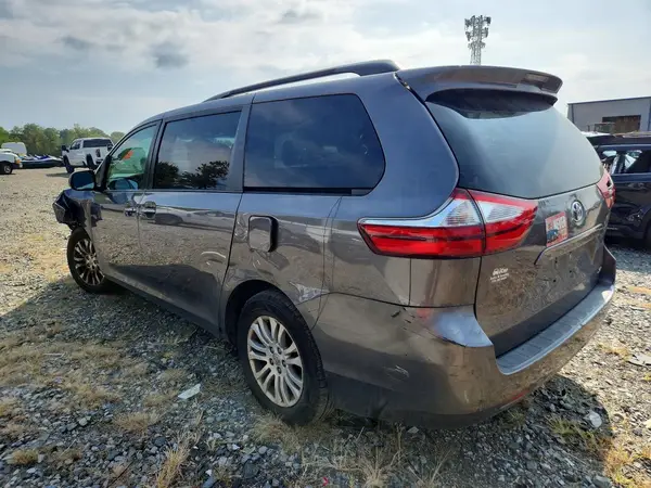 5TDYK3DC9GS751902 — 2016 Toyota Sienna, фото 2 с аукциона Copart 12.10.2026, Передняя часть