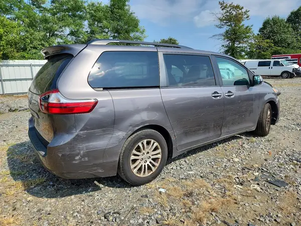 5TDYK3DC9GS751902 — 2016 Toyota Sienna, фото 3 с аукциона Copart 12.10.2026, Передняя часть
