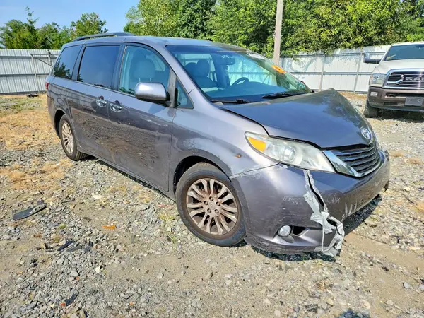 5TDYK3DC9GS751902 — 2016 Toyota Sienna, фото 4 с аукциона Copart 12.10.2026, Передняя часть