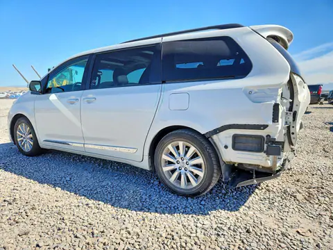 2016 Toyota Sienna VIN 5TDYK3DC0GS697129 фото 2